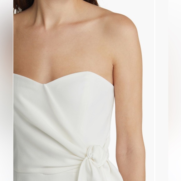 French Connection Whisper Bow Strapless Minidress in Summer White - Picture 8 of 9